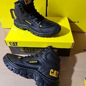Bota Coturno Caterpillar CAT Masculina Preta Resistente Solado Tratorado Cano Médio