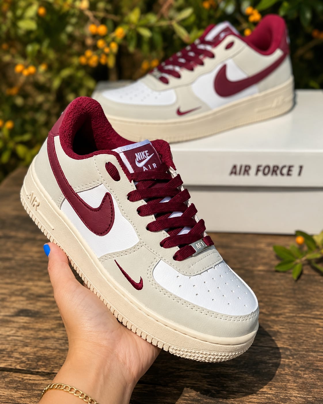 Tênis Nike Casual Street Branco Bordô Unissex Confortável Solado Antiderrapante para Dia a Dia - Imagem 2