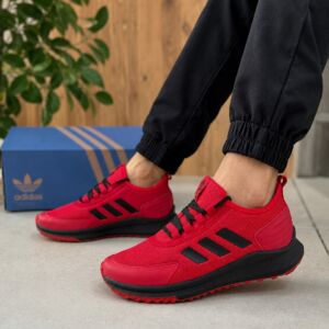 Tênis Esportivo Vermelho com Detalhes Pretos – Conforto, Leveza e Estilo para o Dia a Dia