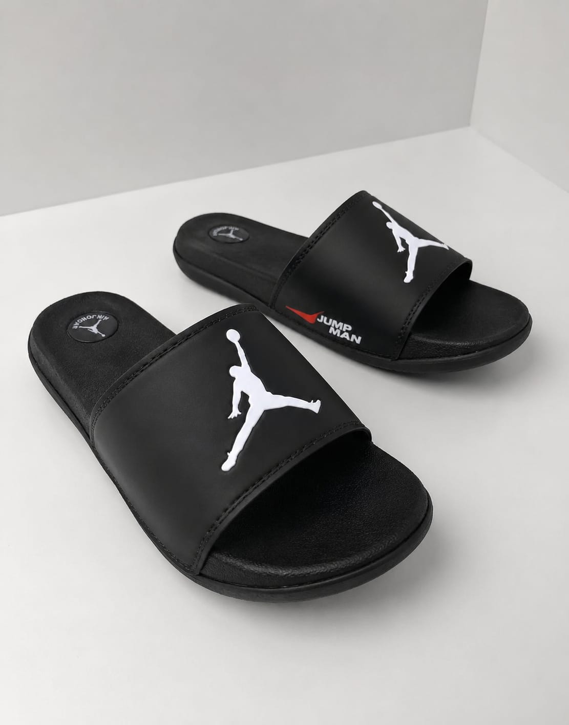 Sandália Slide Preta Unissex Confortável com Tira Anatômica – Chinelo Casual para Dia a Dia - Imagem 2