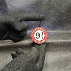 Chaveiro Harry Potter Plataforma 9¾ Hogwarts Geek Colecionável